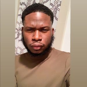 Meet your Posher, Deandre